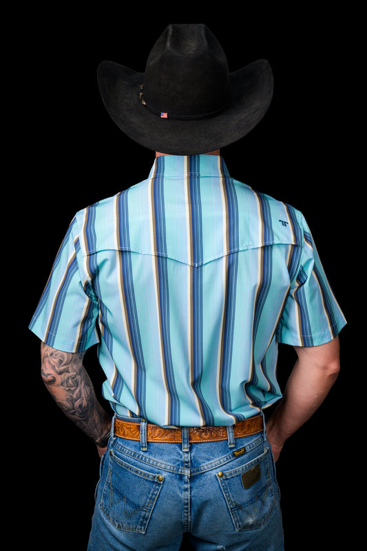 The Tristan Short Sleeve Pearl Snap Shirt in Blue (FINAL SALE)