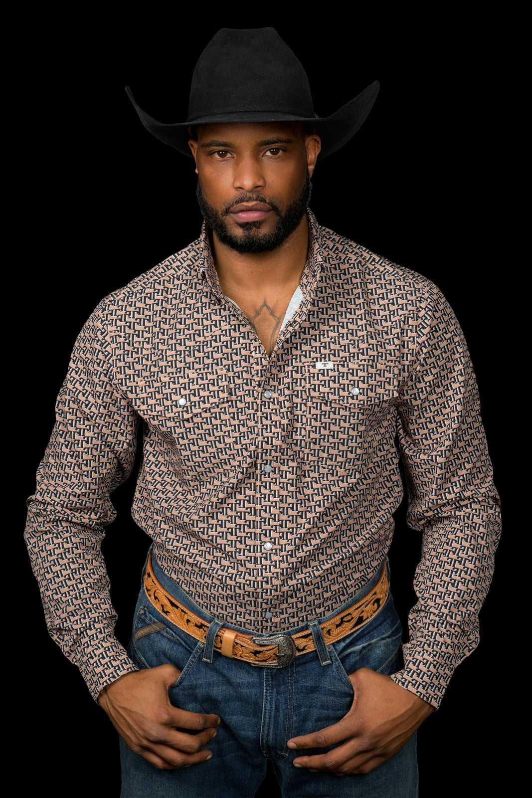 The Clark Long Sleeve Pearl Snap Shirt in Brown